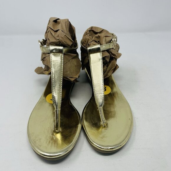 MICHAEL Michael Kors Youth Girls Size 3 T Strap Thong Wedge Sandals in Gold S5 - Picture 5 of 8
